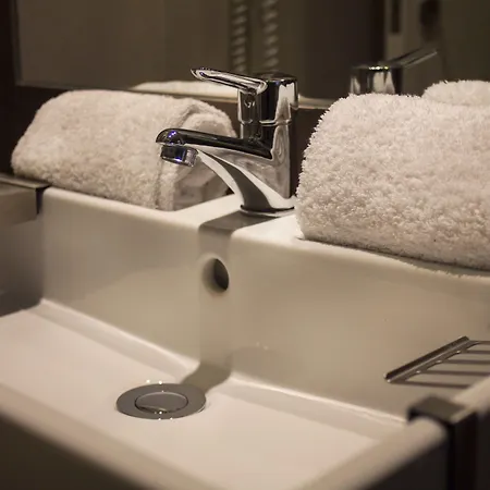 Arsenal Aparthotel 3*