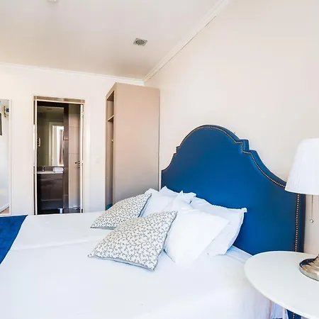 Arsenal Aparthotel 3*