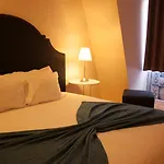 アーセナル スイーツ アパートホテル
