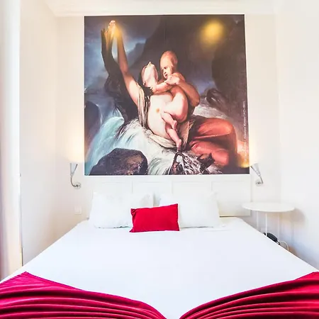 Apartahotel Arsenal 3*